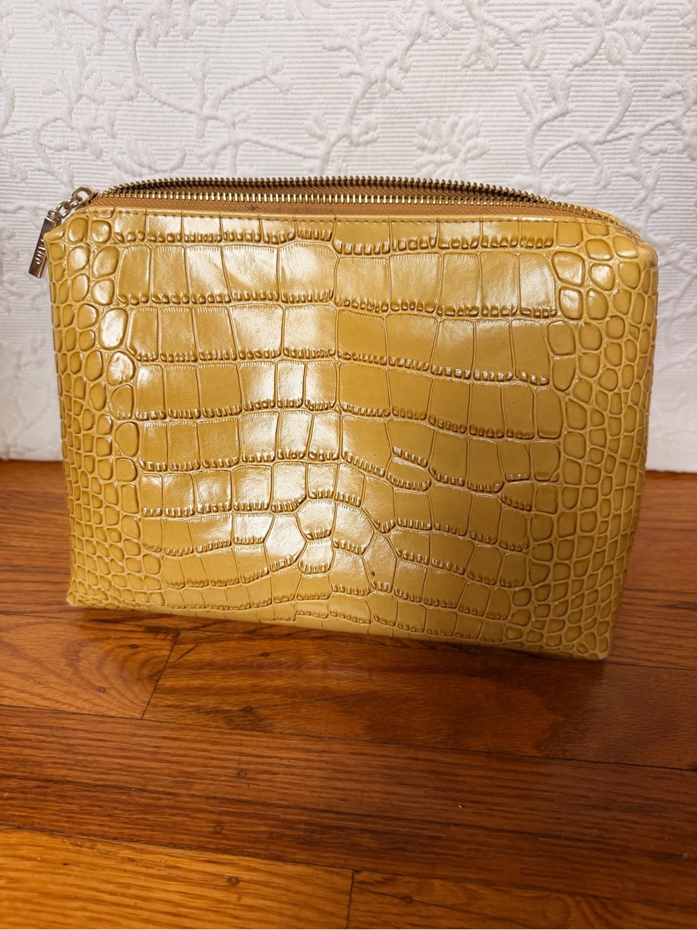 Staud Shirley Bag in Tan Croc - Picture 13 of 16